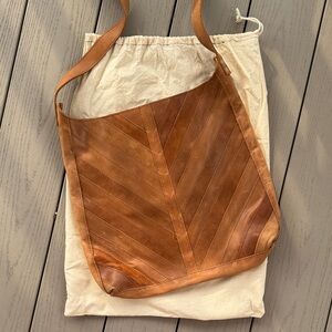 Magnolia - cross body